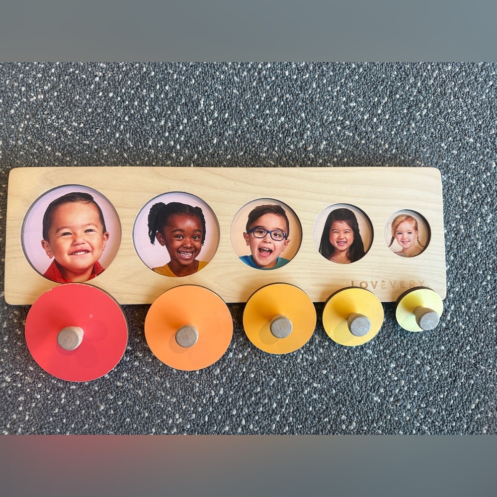 LOVEVERY Face puzzle - 5 inset puzzles in one from Babble Kit 13 mo +